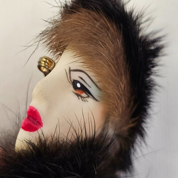 Vintage Porcelain Woman Face Brooch Unmarked Silhouette Pin #2 - Picture 2 of 9